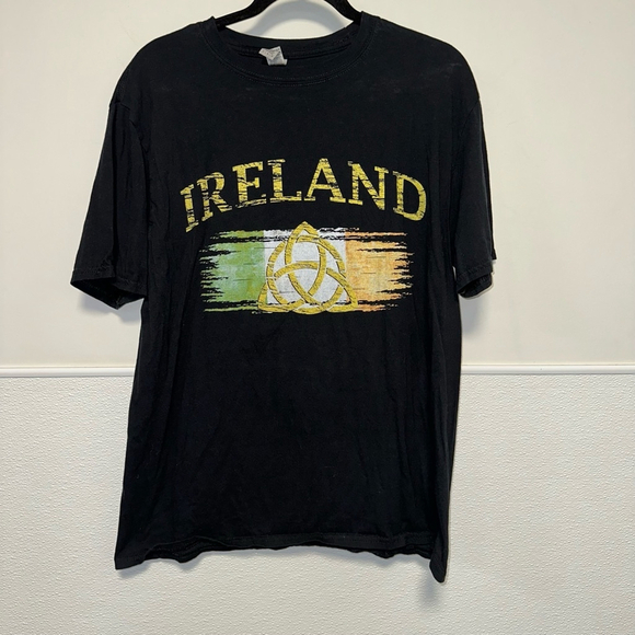 Men's Gildan T-Shirt Large Black Ireland front / Semper Fi Back - Picture 6 of 7